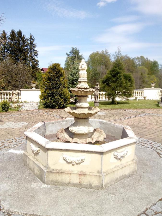 Zamecek Zdiky - Zamecky Apartman Bujanov Exterior photo